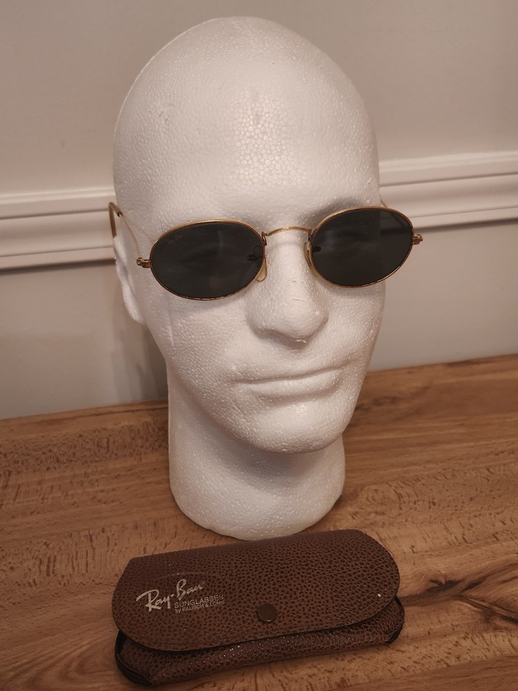 Authentic Vintage 80’s Ray-Ban Bausch & Lomb W0976 Gold Oval Metal Sunglasses