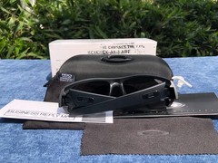 Oakley Gascan Sunglasses OO9014-2860 Matte Black Gray Tinted with Pouch