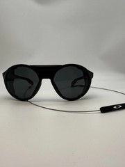 Gafas de sol redondas Oakley Oo9440 Clifden para hombre/-