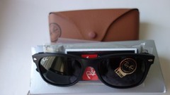 New Ray Ban New Wayfarer  ORB2132 1788 Rubber Black Frame G-15 Green Sunglasses