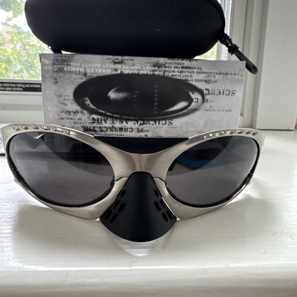 VERY RARE Oakley Plantaris Titanium Frame Prizm Black Polarized Lens Rare GRAIL