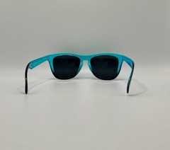 BLENDERS Sunglasses SURFLINER Polarized Crystal Aqua Smoke Lens Beach HIKING