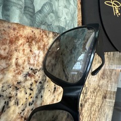 Black Polarized Sunglasses Maui Jim Red Sands 432 2m