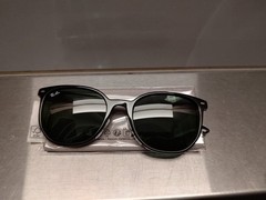Ray-Ban Unisex Elliott RB2197F Designer Sunglasses Shiny Blk Frame/Green Glasses