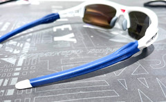 Oakley FLAK XXS YOUTH Matte White PRIZM Sapphire Blue Lens Sunglass OJ9008-07