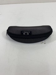 OAKLEY sunglasses/Men’s/MAINLINK Authentic From Japan