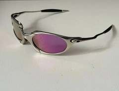 Oakley Romeo X-Metal sunglasses, silver frame. Pink lenses