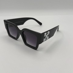 Off-White Men’s Rectangle Sunglasses Black Frame Gray Tinted Lens Logo 42-1