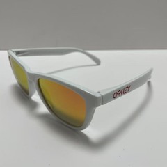 Oakley Sunglasses Frogskins OO9245 Polarized Ivory White Frame Ruby Lenses