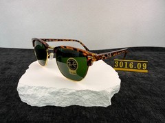 Ray-Ban RB3016 Tortoiseshell Frame Gradient Green Lens Sunglasses