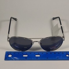 Fossil FM146 Men’s Pilot Style Sunglasses Silver Black Frame Solid Gray Lens 58