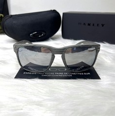 Oakley Holbrook Sunglasses Grey Woodgrain Frame Prizm Silver Polarized Lens New