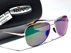 NEW REVO RELAY PETITE 2 Shiny Gold POLARIZED Evergreen Lens Sunglass 2156 04 GN