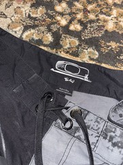 Oakley Software Division Seventy-Five Board Shorts Size 34