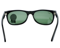 Ray-Ban Sunglasses RB2132 New Wayfarer Classic Black Frame Green Lenses 55mm