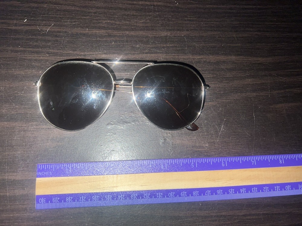 Aviator Sunglasses Unknown Brand Missing One Nose Pad, Good Shape Otherwise