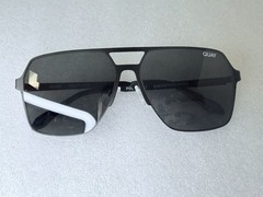 QUAY Backstage Pass Sunglasses Matte Black Square Aviator Unisex Polorized Lens