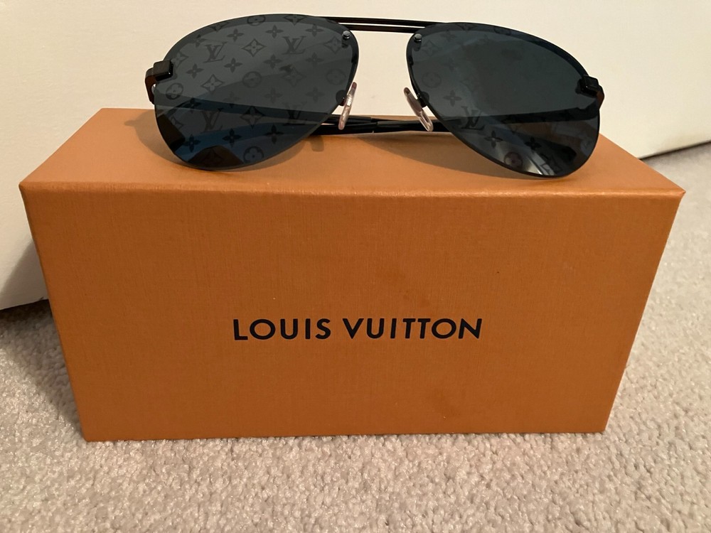 NEW Louis Vuitton Clockwise Monogram Dark Gun Sunglasses Z1019W Rodeo Drive