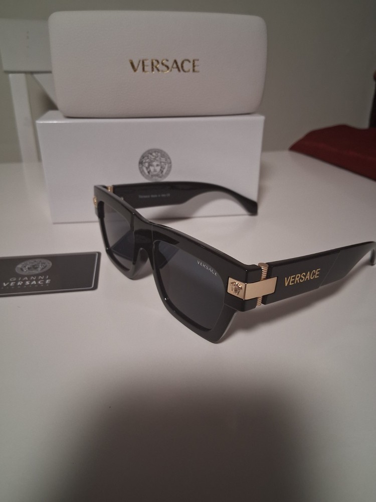 Versace Men’s Square Sunglasses Black Plastic Frame Gray Tinted Lenses