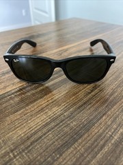 Ray-Ban New Wayfarer Unisex Sunglasses RB2132 Black Frame G-15 Green Lens 55-18