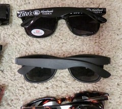 Lot of 12 – Assorted Men’s Sunglasses Various Brands, Models, Styles & Colors