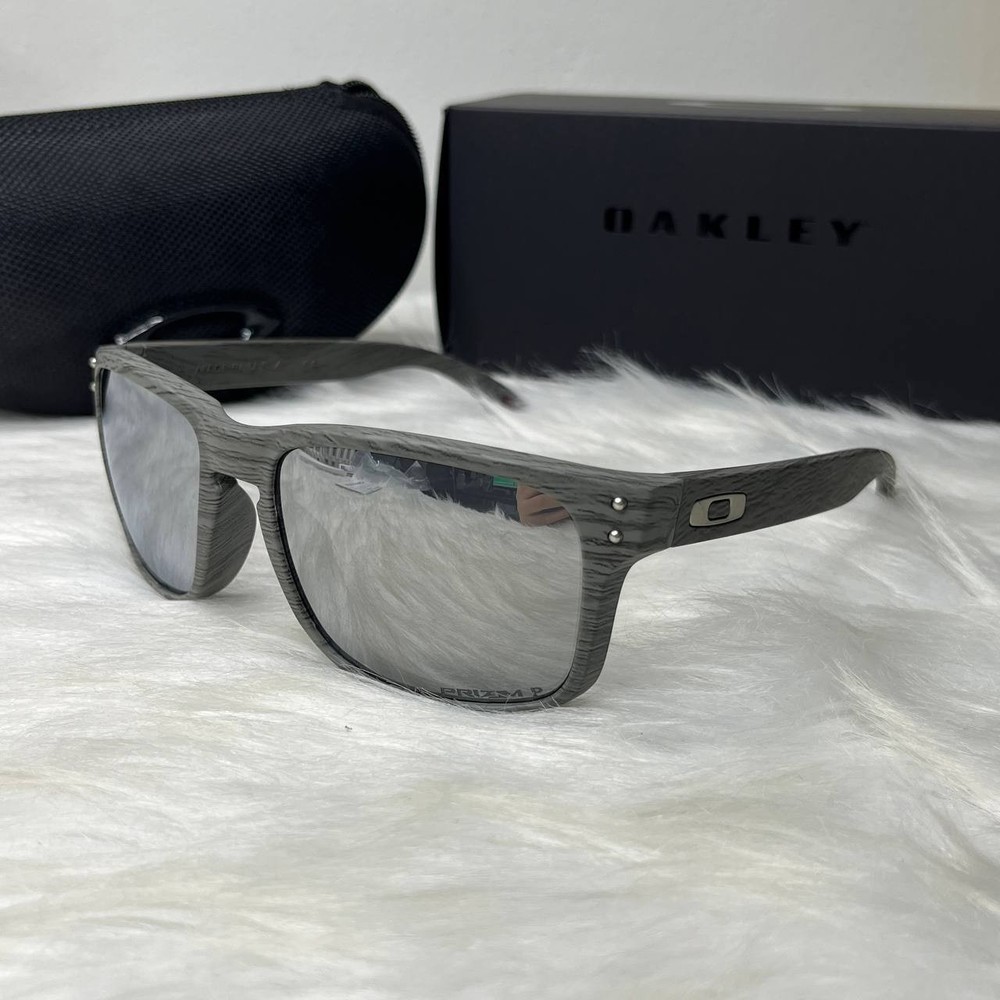 Oakley Holbrook Sunglasses Grey Woodgrain Frame Prizm Silver Polarized Lens New