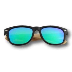 WUDN Real Bamboo Wood Wanderer Style Sunglasses and Portable Power Bank