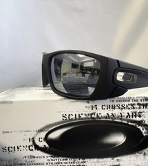 New Oakley Sunglasses Fuel Cell OO9096-J560 Black Frame Silver Lens