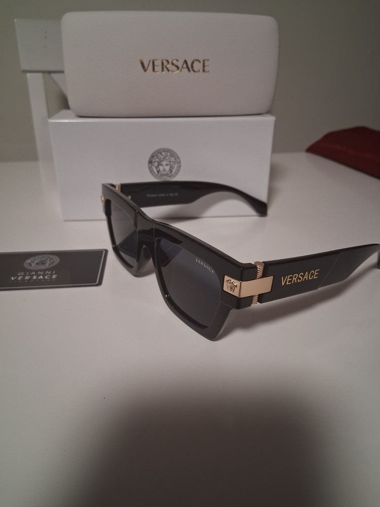 Versace Men’s Square Sunglasses Full Frame Black Plastic Frame Gray Tinted