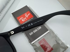 RAY-BAN JUSTIN RB4165 622/T3 RUBBER BLACK GRADIENT GREY POLARIZED SUNGLASSES 54