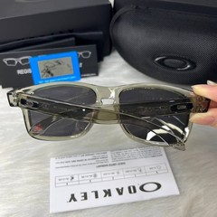 Oakley Holbrook Sunglasses Grey Smoke Frame Polarized Black Lens UV400 New