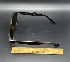 RayBan RB2132 New Wayfarer Sunglasses Tortoise Frame 902L 55/18 145 w/ Case