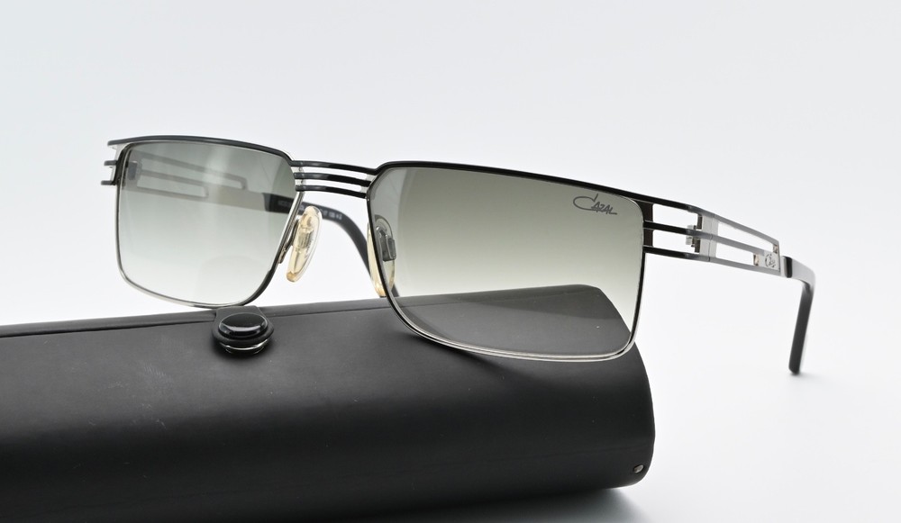 CAZAL Sunglasses 9005 Col 914 58-17 135 Vintage Y2K Rectangle Silver Black L