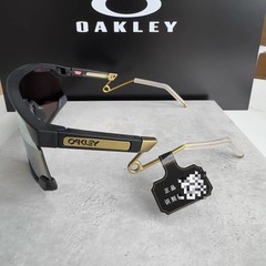 Oakley Bxtr Metal 9237-01 Matte Black Frame Gold Polarized Lens SunglassesIN BOX