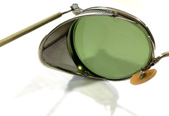 VINTAGE BAUSCH & LOMB B&L RAY-BAN GOGGLES SHADE NO.2 SIZE: 23-44mm WIRE MESH