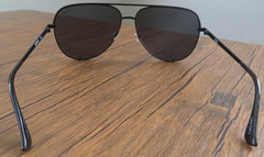 QUAY Australia High Key 126 Sunglasses Black Aviator Polarized Lens Cat 3