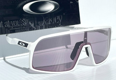 NEW Oakley SUTRO Matte White PHOTOCHROMIC Clear Lens Sunglass 9406-99