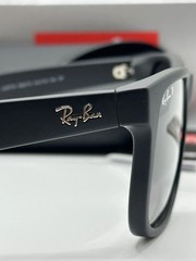 Ray-Ban Justin RB4165 622/T3 Matte Black Grey Gradient Polarized Sunglasses 54mm