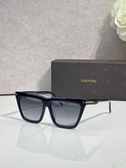 TOM FORD – MODEL: FT1110 – Unisex Sunglasses 56-14-140