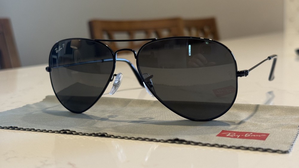 Ray-Ban Aviator Total Black Polarized Sunglasses Metal Frame Black Glass Lens