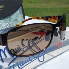 **NEW + RARE** Maui Jim “MAKENA” 244-20 Gloss Dark Brown {STAINLESS STEEL WRAPS}
