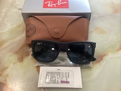 Ray-Ban Justin RB4165 622/2V Polarized Sunglasses Matte Black Grey Lens 54mm