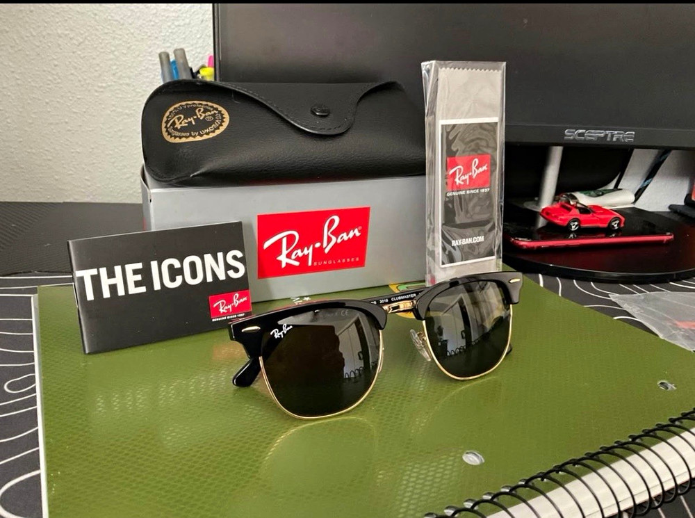 Ray-Ban RB3016 Clubmaster Black/Gold Green G-15 Glass Lens 51-21 145