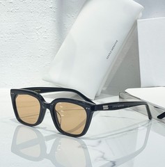Gentle Monster BREEZEBE Unisex Sunglasses Size 56口18-145