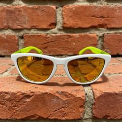 Oakley Frogskins OO9245 Sunglasses White/Green Frame Ruby Lenses