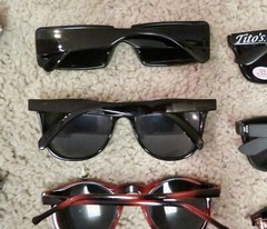 Lot of 12 – Assorted Men’s Sunglasses Various Brands, Models, Styles & Colors