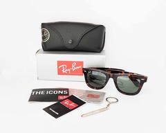 Ray-Ban RB2140 Original Wayfarer Classic Tortoise Frame Green Lens 50mm Unisex