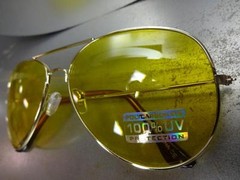 Men’s Women CLASSIC VINTAGE RETRO Style SUN GLASSES Gold Metal Frame Yellow Lens