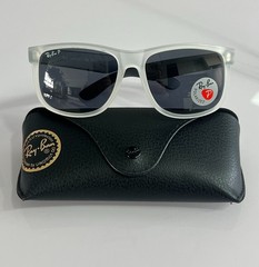 RB4165 Ray-Ban BLACK/GRAY JUSTIN Unisex Sunglasses {RB4165 54-16 145MM}