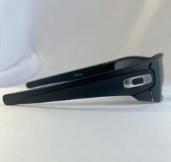 New Oakley Sunglasses Fuel Cell OO9096-J560 Black Frame Silver Lens